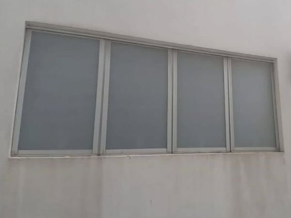Conforto e privacidade com isofilme para vidros